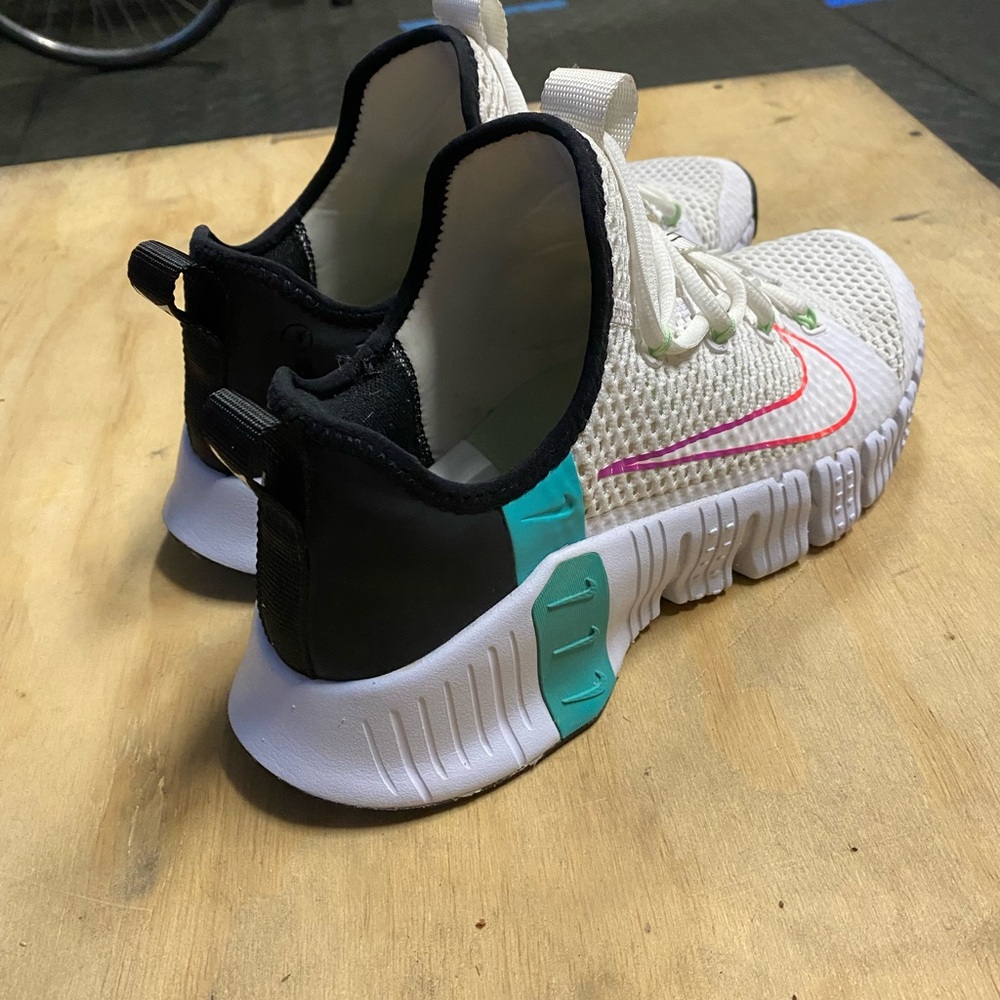 Nike Metcon Frees - Picture 4 of 4